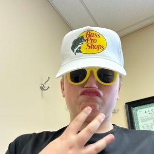 Meet your Posher, Wyatt